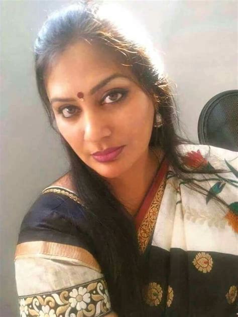 desi milf pics|Indian MILF Galleries